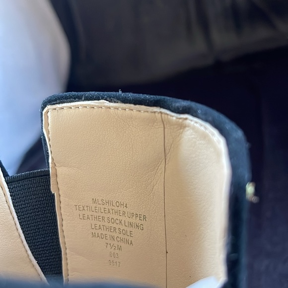 MARC FISHER FLORAL MULES SZ 7.5 - Picture 7 of 7